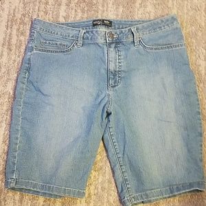 Lee's riders midrise Bermuda jean shorts